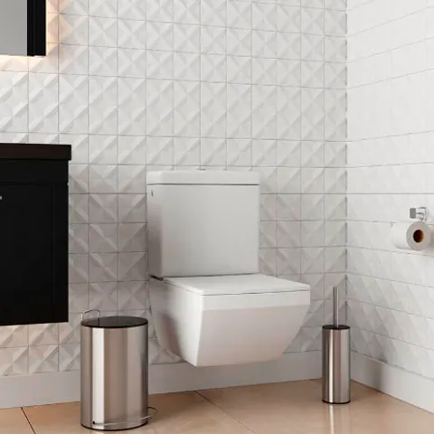 Lixeira 5 Litros com Pedal Tampa Preta Inox Escovado - Ghelplus - Liven Casa